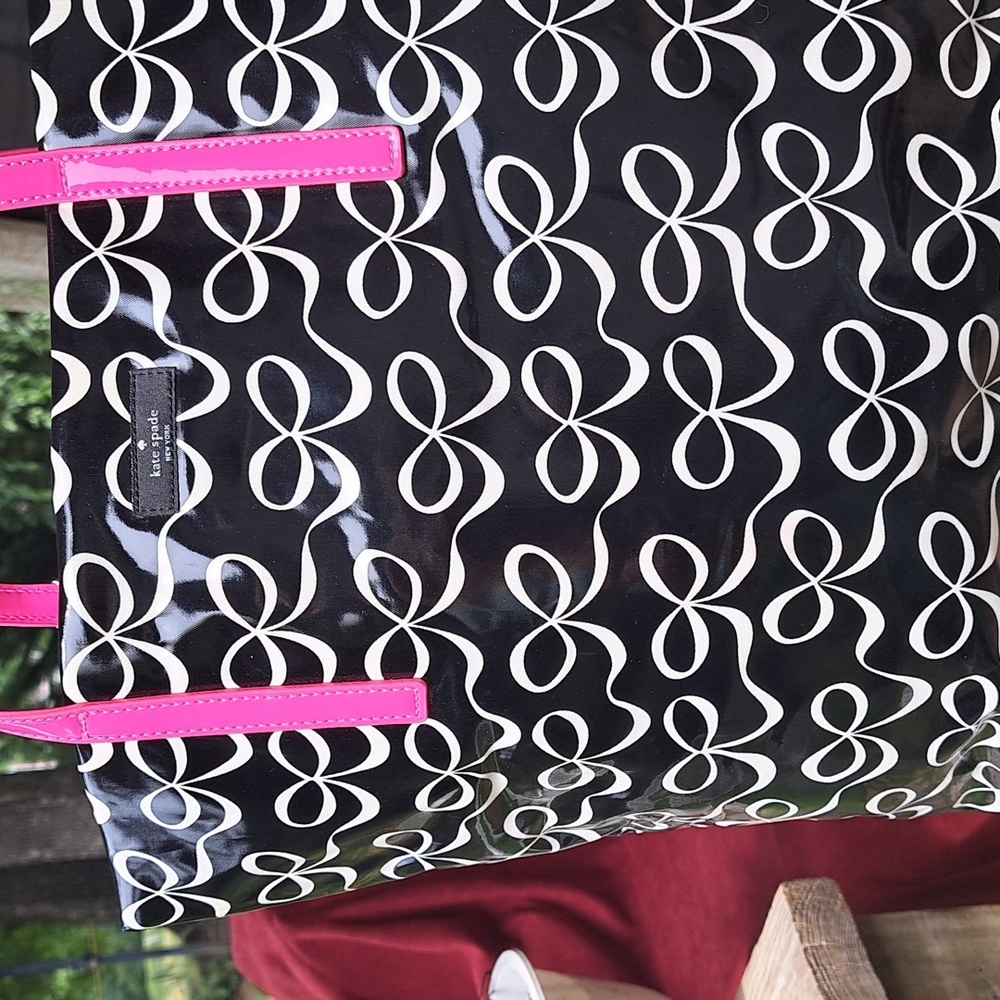 NEW Kate Spade Travel, Shopping or Beach Tote Designer  Signature NEW - Picture 2 of 8